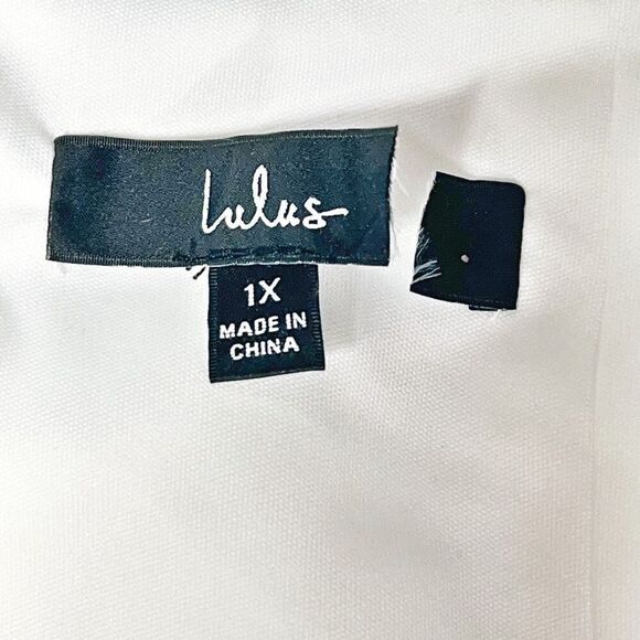 Lulus Elegant Confidence White Satin Flutter Sleeve Cutout Maxi Dress Size XL Ne - Picture 7 of 13